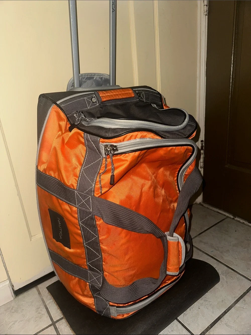 Nautica Dockside 30